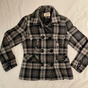 Chic Black and Gray Plaid Women's Pea Coat